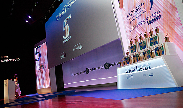 Janssen premia la unión de lo afectivo y lo efectivo en la sanidad española