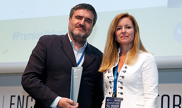 La UNE distingue a Fenin por sus "más de 30 años" de labor normativa