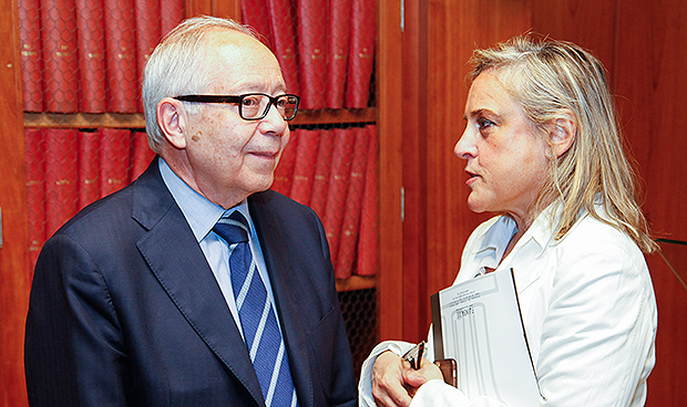 El criterio de Farmacia en financiación es "opaco" y "posiblemente ilegal"