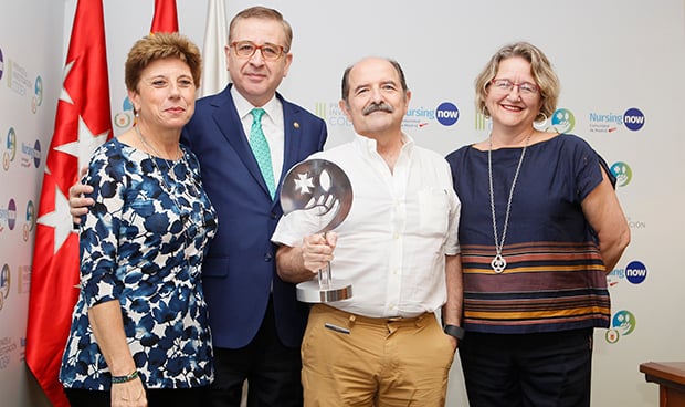 "Hay que reconocer el esfuerzo de la Enfermería en la búsqueda del saber"