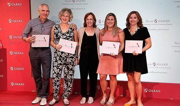 "La historia del VIH la hemos construido juntos pacientes y médicos"