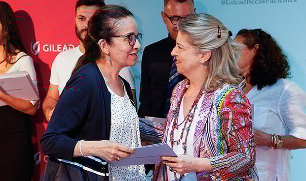 "La historia del VIH la hemos construido juntos pacientes y médicos"