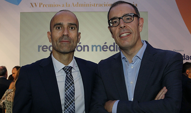 "Los profesionales del SNS han logrado una sanidad más justa y humana"