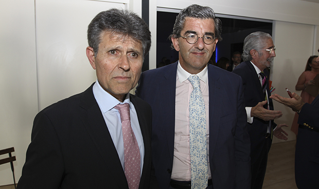 "Los profesionales del SNS han logrado una sanidad más justa y humana"