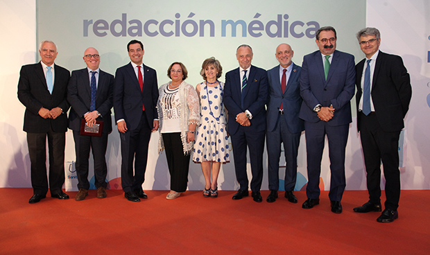 "Los profesionales del SNS han logrado una sanidad más justa y humana"