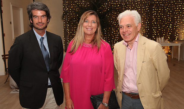 "Los profesionales del SNS han logrado una sanidad más justa y humana"