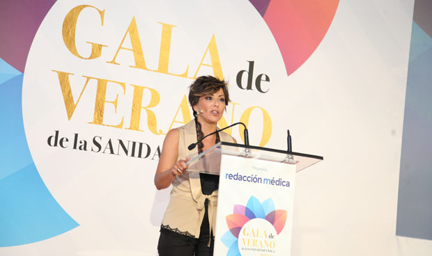 "Los profesionales del SNS han logrado una sanidad más justa y humana"