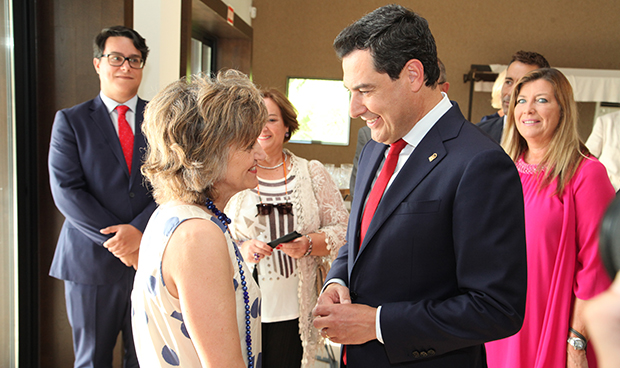 "Los administradores somos catalizadores y dinamizadores de la sanidad"