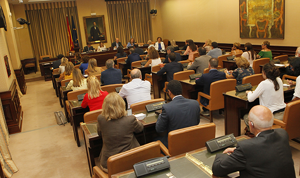 Nueva Comisión de Sanidad: consenso femenino y sorpresa con Vox y Cs