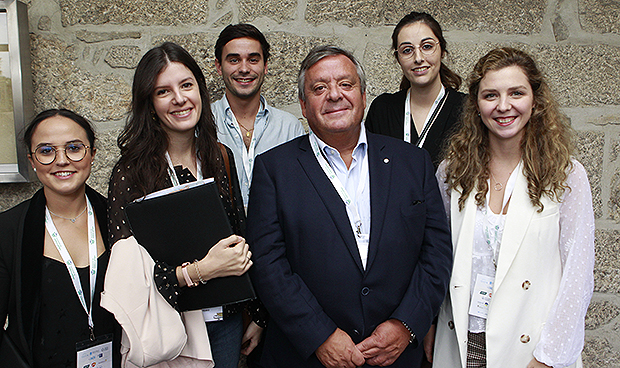 La Xunta se compromete con sus médicos emigrados: "Es una deuda moral"