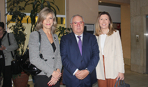 Debuta la nueva cúpula de la sanidad madrileña: "El listón está muy alto"