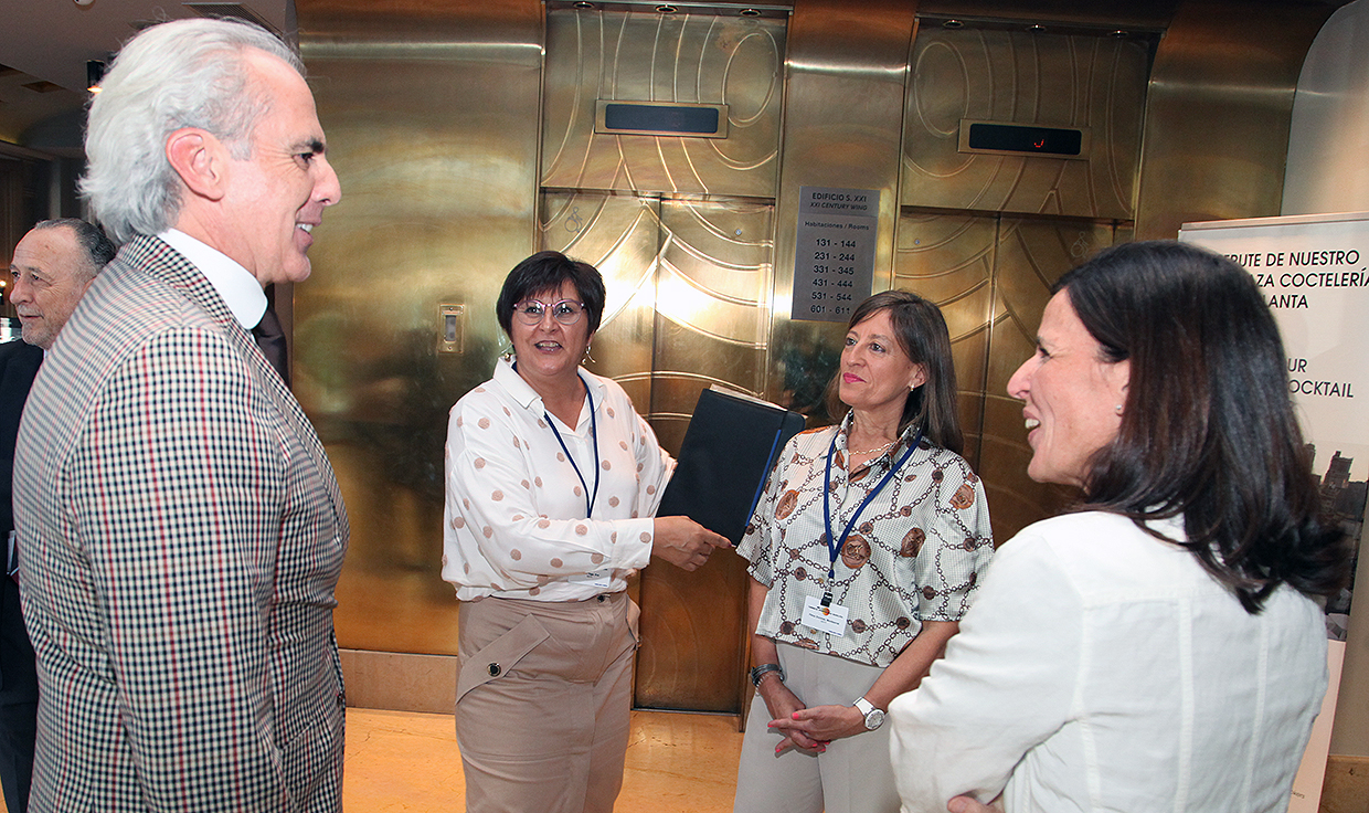 "Madrid quiere potenciar la labor de los farmacéuticos a todos los niveles"