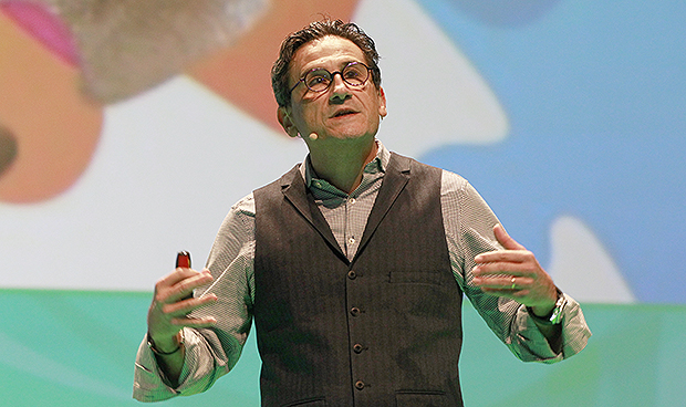 "Las siglas de SEFH se transforman en Sevilla, Farmacia y Humanización"