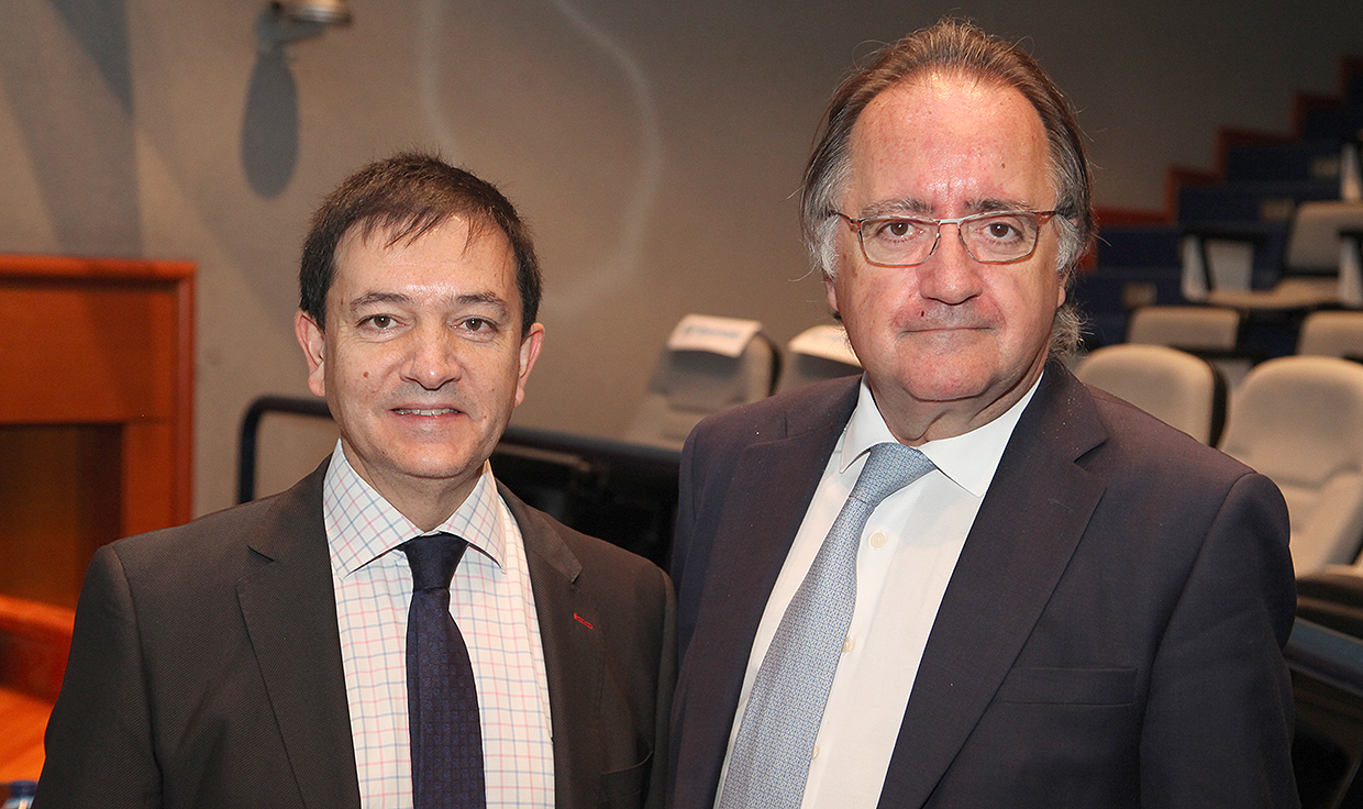 "Es difícil de asumir que haya médicos y enfermeros que no se vacunen"