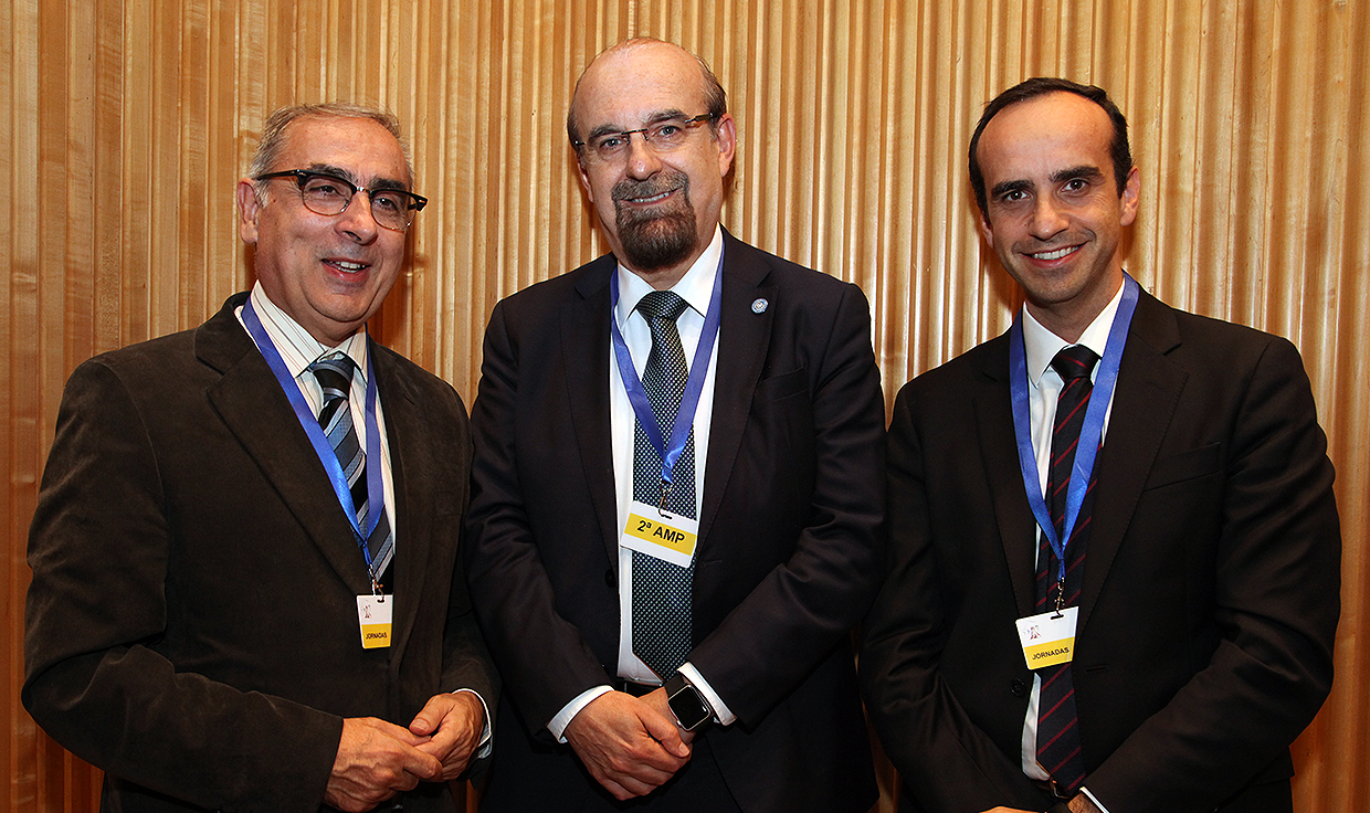 "El calendario vacunal debe someterse a una actualización sistemática"