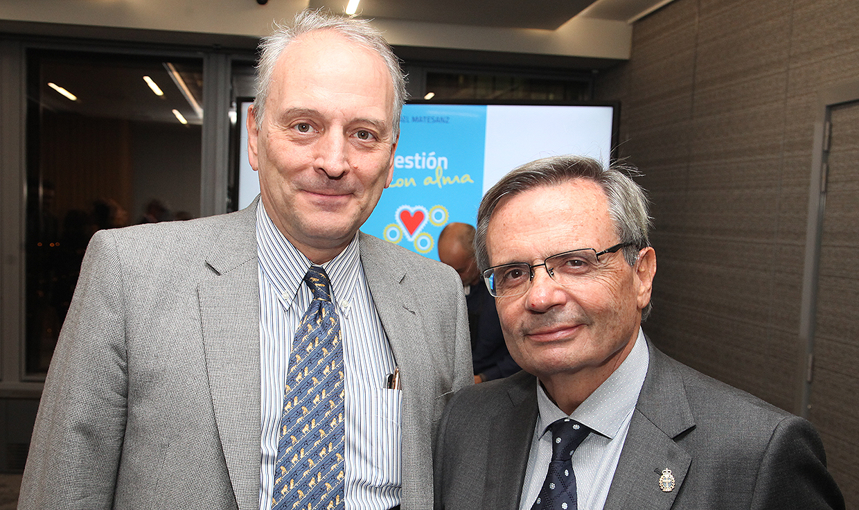 "Nuestro modelo de trasplantes salva más vidas fuera de España que dentro"