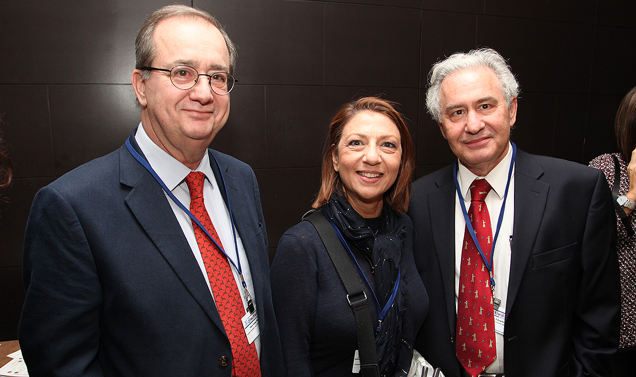 "La motivación del profesional sanitario es baja y el directivo es clave"