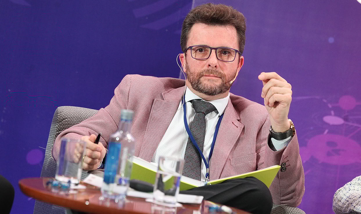 "El directivo no está por el salario, sino por los retos profesionales"