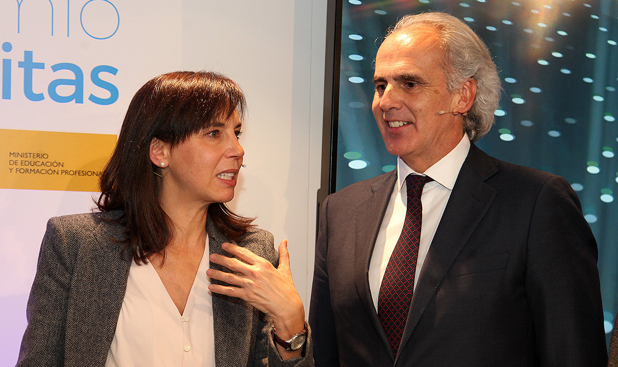 "Los Premios Sanitas al mejor MIR ayudan a reconocer al talento del futuro"