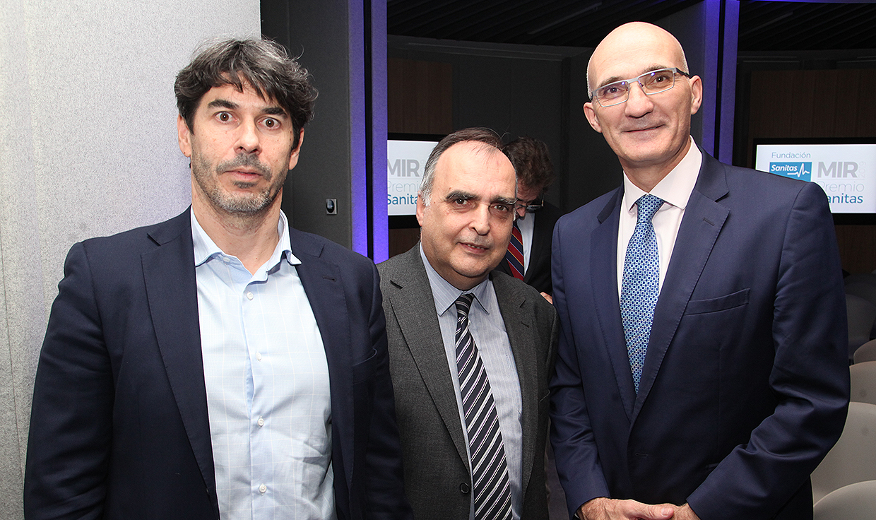 "Los Premios Sanitas al mejor MIR ayudan a reconocer al talento del futuro"