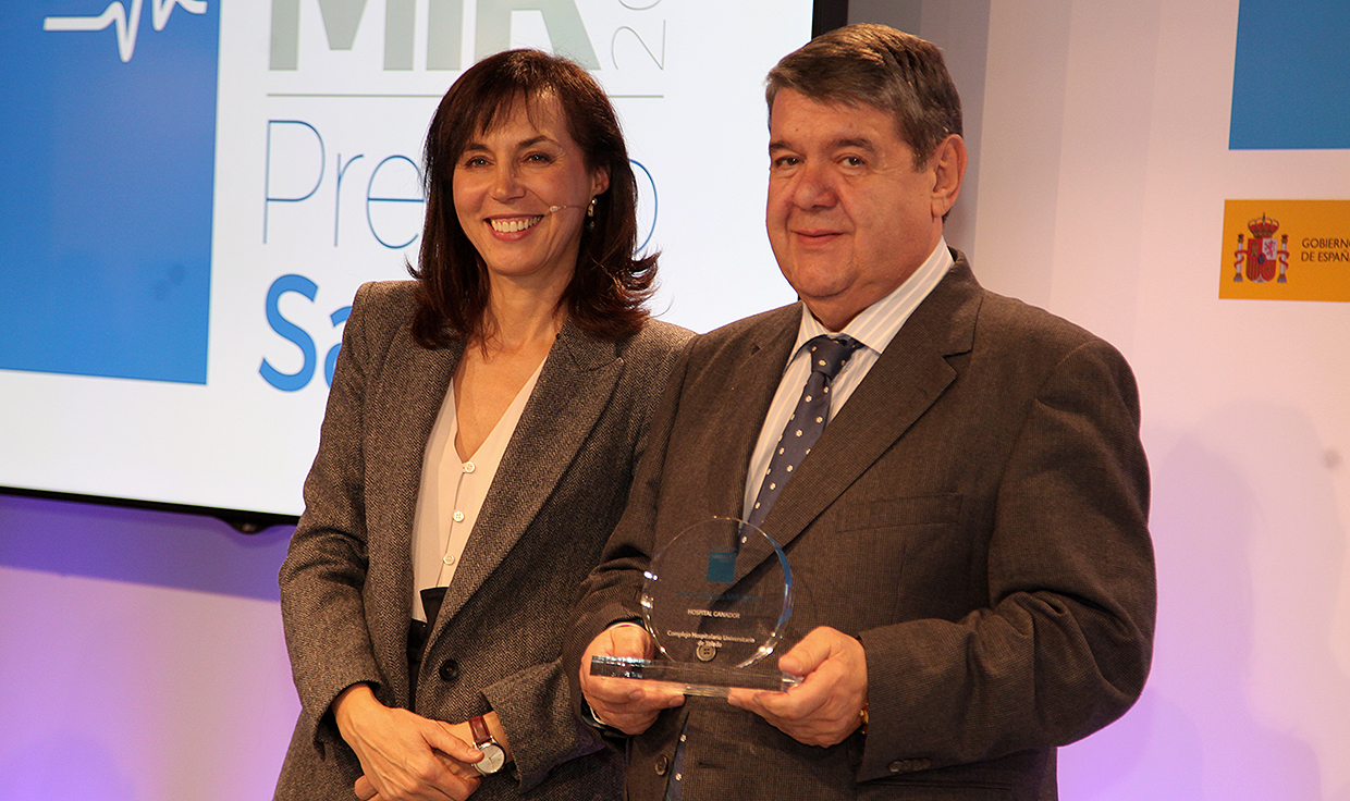 "Los Premios Sanitas al mejor MIR ayudan a reconocer al talento del futuro"