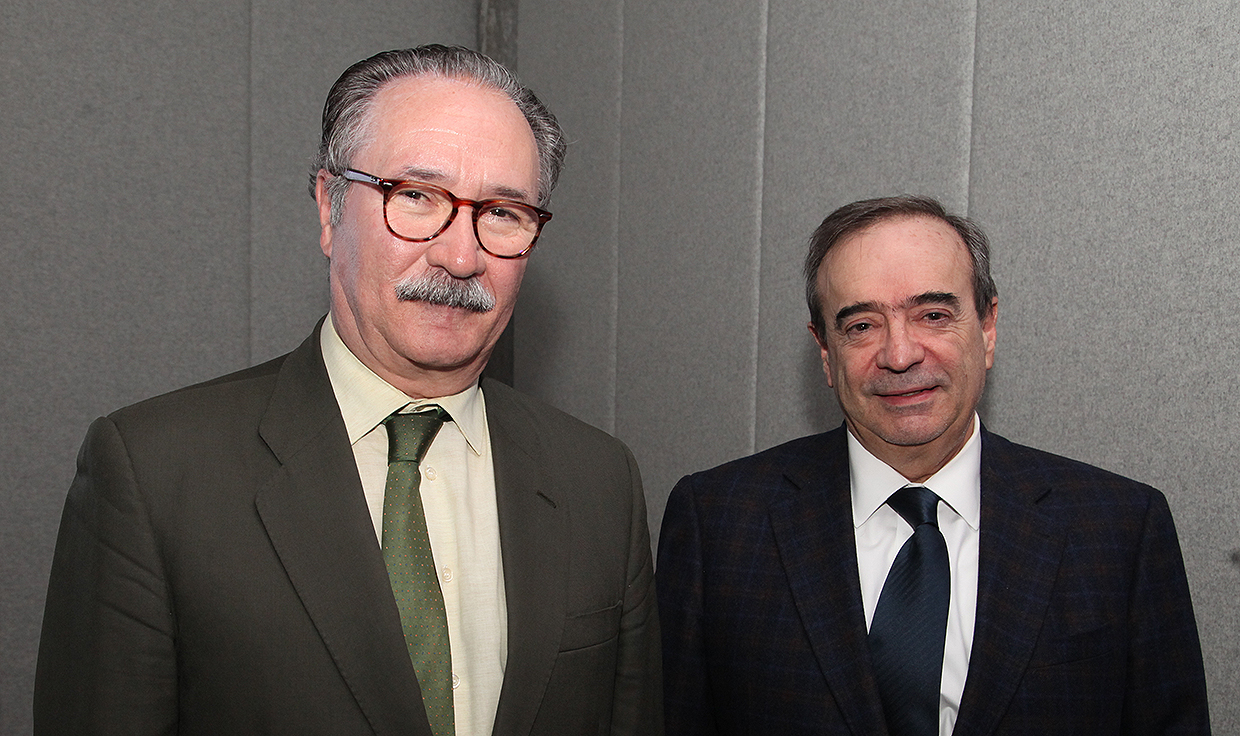 "Los Premios Sanitas al mejor MIR ayudan a reconocer al talento del futuro"