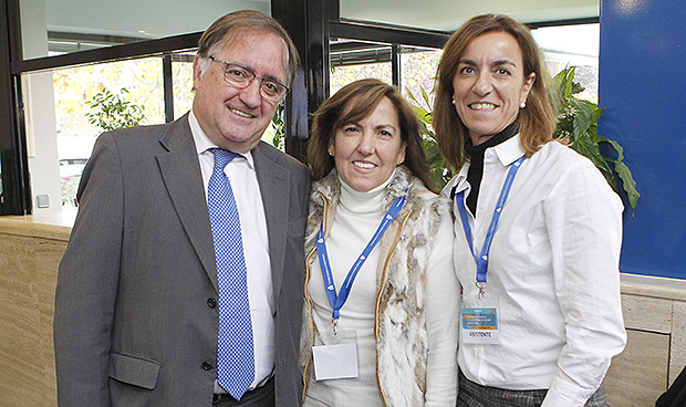 Sanidad ofrecerá formación "gratuita" en liderazgo para las enfermeras