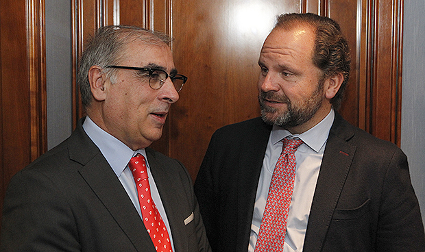 Sanidad ofrecerá formación "gratuita" en liderazgo para las enfermeras