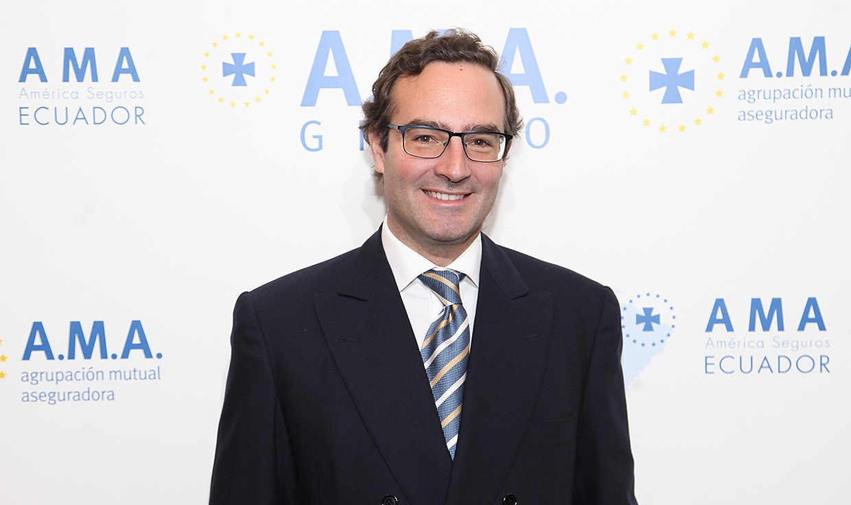 Ana Pastor: "AMA es la casa de todos los profesionales sanitarios"