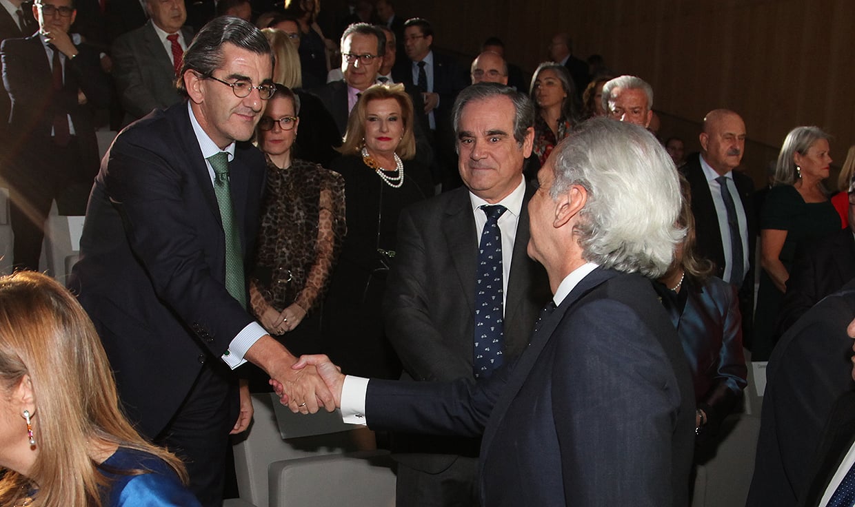 Ana Pastor: "AMA es la casa de todos los profesionales sanitarios"