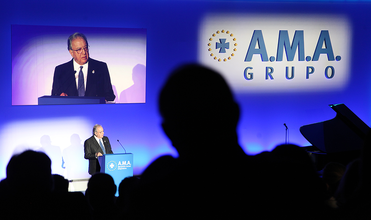 Ana Pastor: "AMA es la casa de todos los profesionales sanitarios"