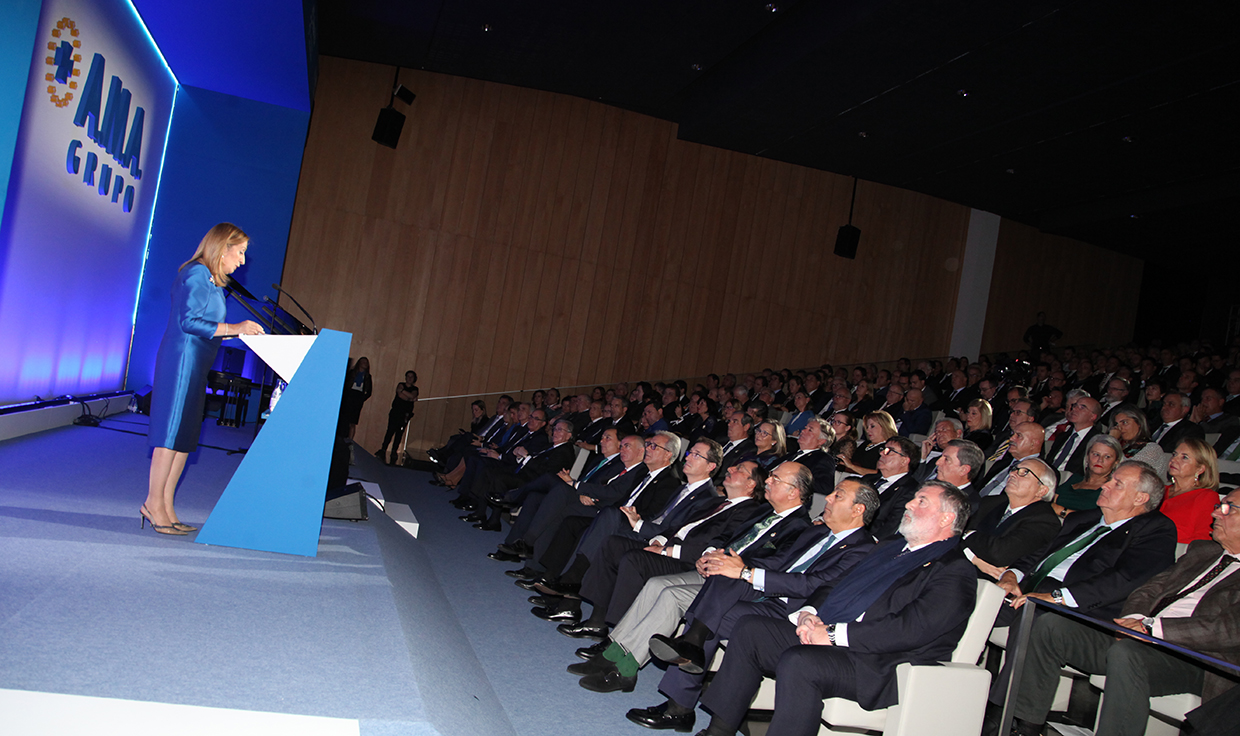 Ana Pastor: "AMA es la casa de todos los profesionales sanitarios"