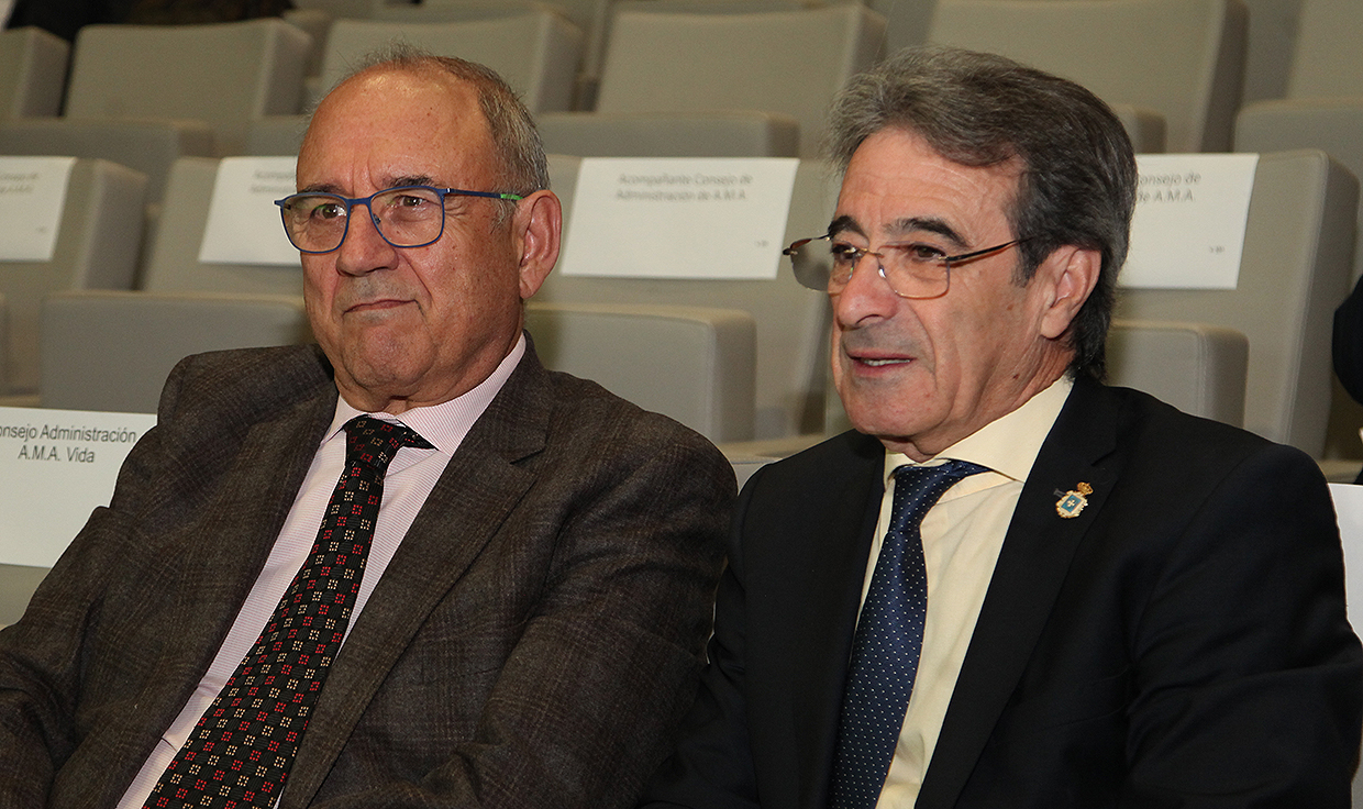 Ana Pastor: "AMA es la casa de todos los profesionales sanitarios"