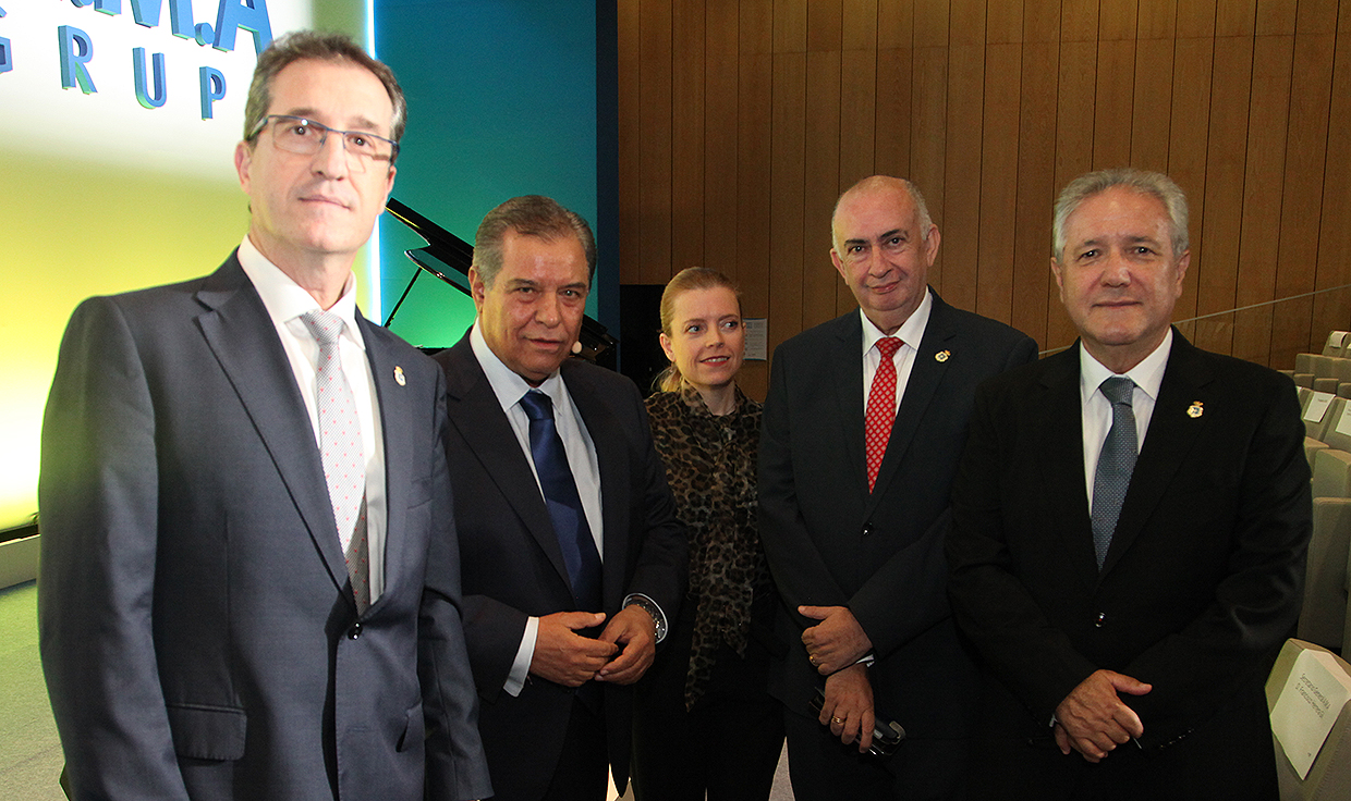 Ana Pastor: "AMA es la casa de todos los profesionales sanitarios"