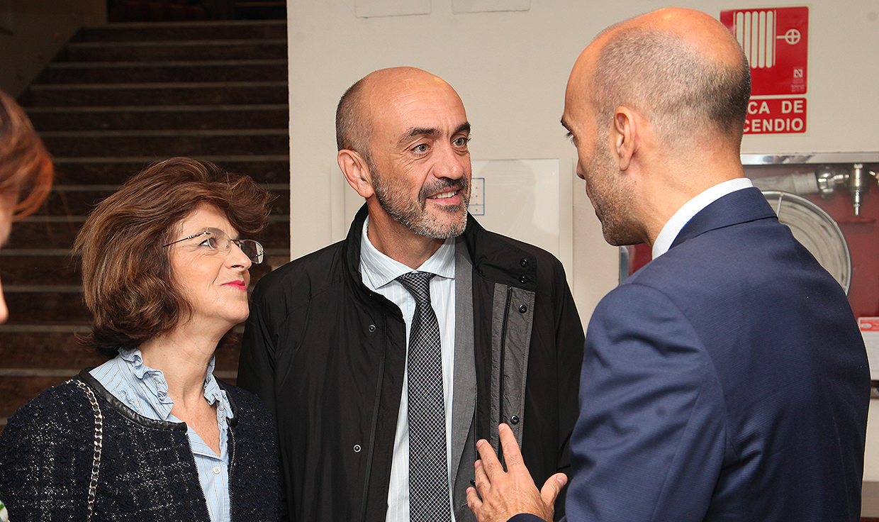 "Para mantener el alto nivel del SNS es imprescindible retener su talento"