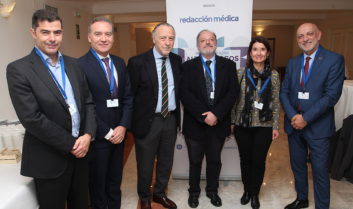 "Para mantener el alto nivel del SNS es imprescindible retener su talento"