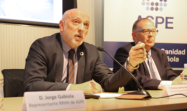 "El agravio entre sanidad pública y privada a la hora de fichar está claro"