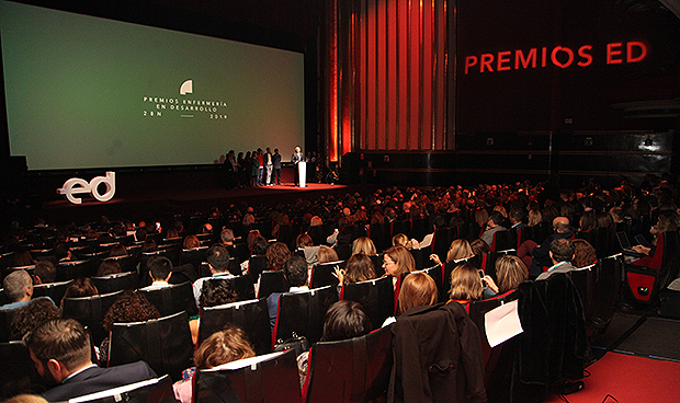 La Enfermería española se viste de gala para "poner alma a los datos"