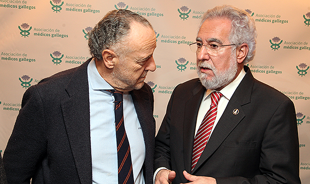 Feijóo: "El médico gallego es una autoridad que suscita admiración"