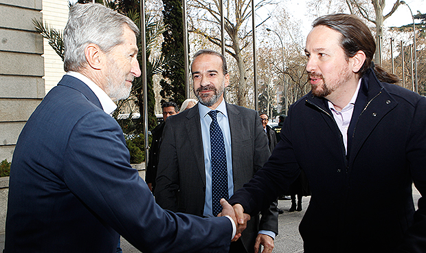 Illa asume la cartera de Sanidad con el reto de "escuchar y resolver"