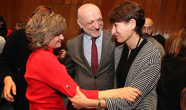 Illa asume la cartera de Sanidad con el reto de "escuchar y resolver"