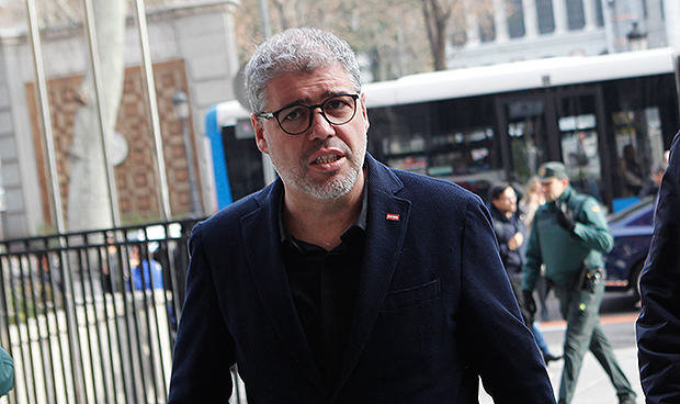 Illa asume la cartera de Sanidad con el reto de "escuchar y resolver"