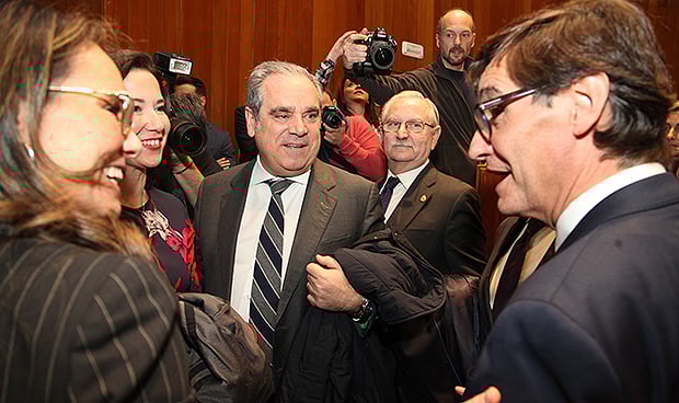Illa asume la cartera de Sanidad con el reto de "escuchar y resolver"