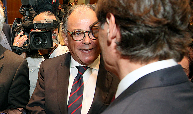 Illa asume la cartera de Sanidad con el reto de "escuchar y resolver"