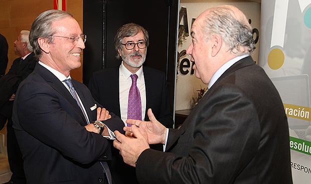 "La desjudicialización de los conflictos en sanidad es el futuro"