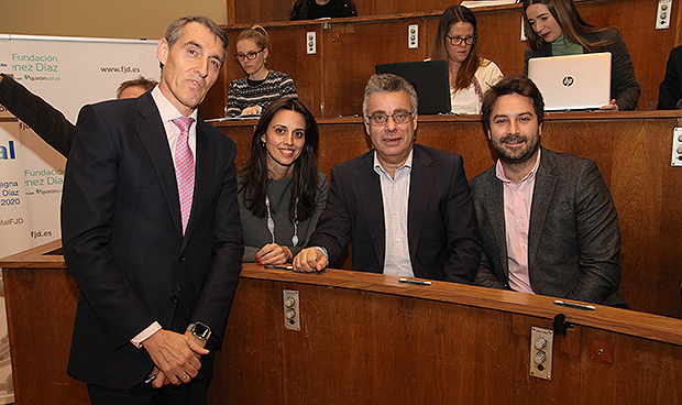 "Los cambios que vivimos van a obligar a enseñar Medicina de otra forma"