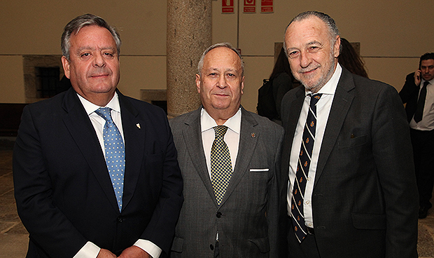 "La sanidad gallega es pionera y un modelo a seguir"