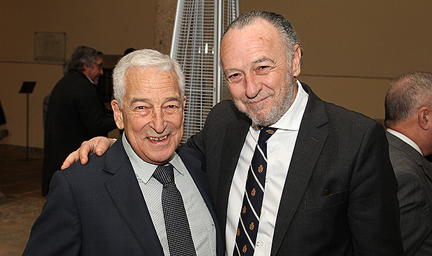 "La sanidad gallega es pionera y un modelo a seguir"