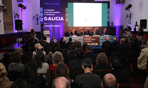 "La sanidad gallega es pionera y un modelo a seguir"