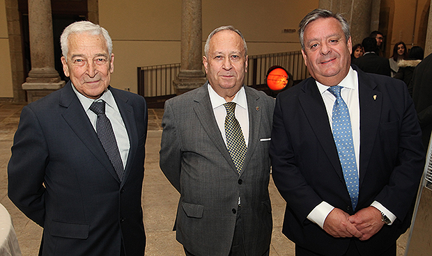 "Estos premios reconocen la excelencia asistencial de la sanidad gallega"